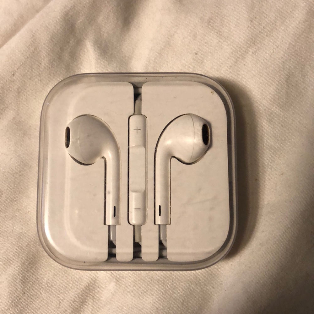 Apple Headphones for iPhone 6